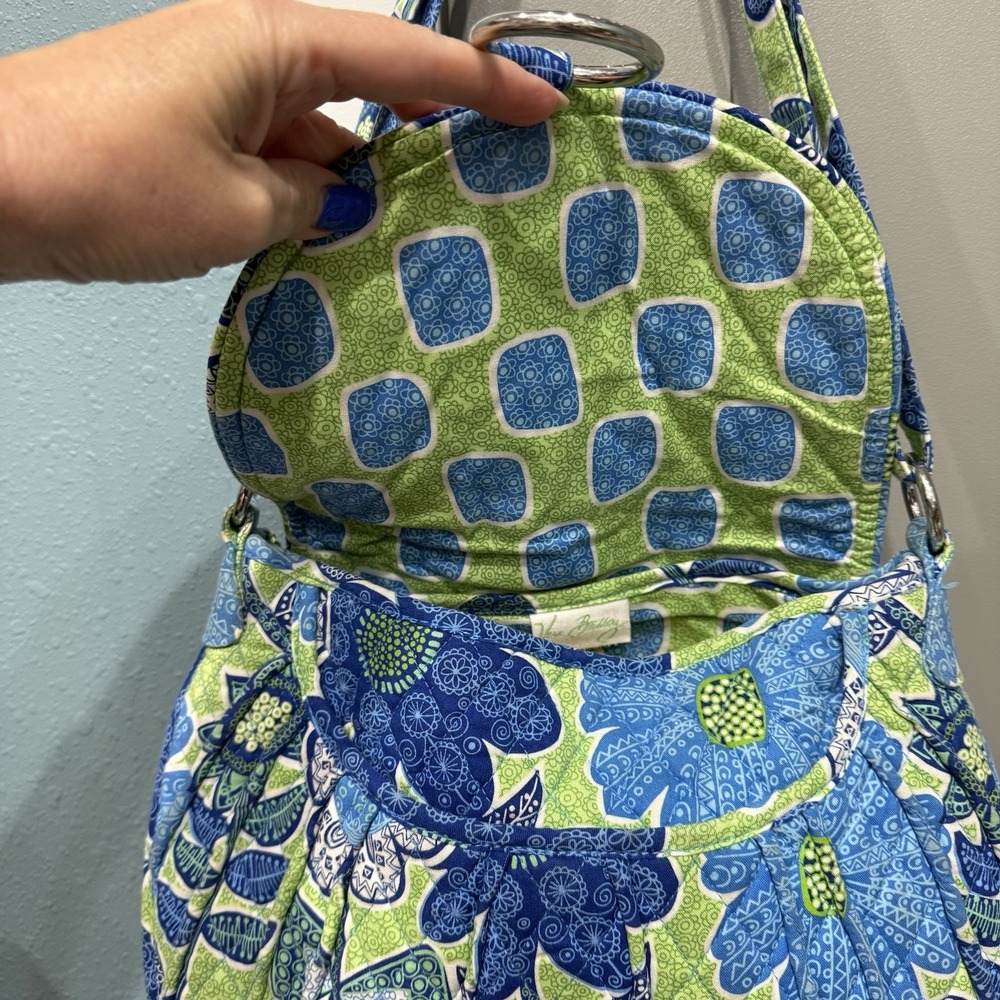 Vera Bradley Rare HTF Clare Crossbody Saddle Bag in Doodle Daisy Green & Blue's - Picture 4 of 16